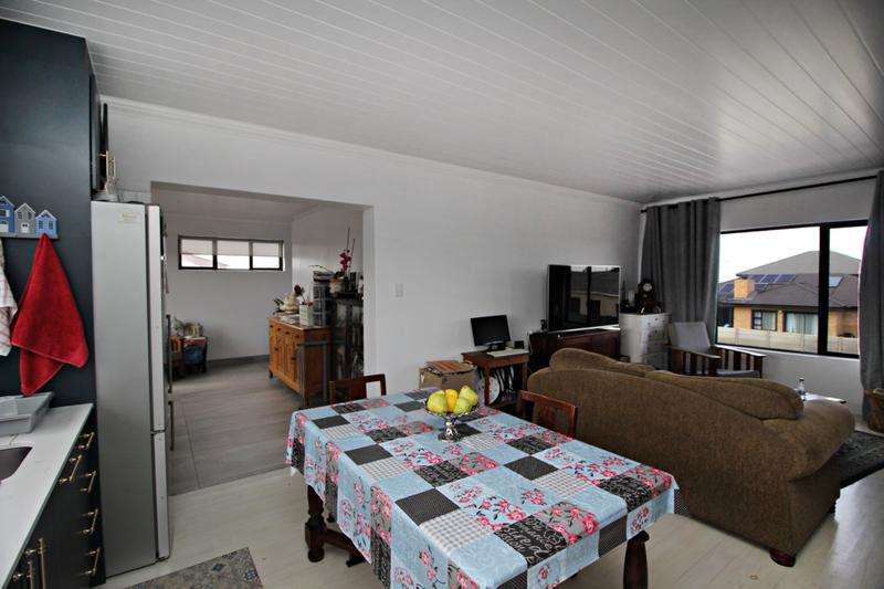 5 Bedroom Property for Sale in Fraaiuitsig Western Cape